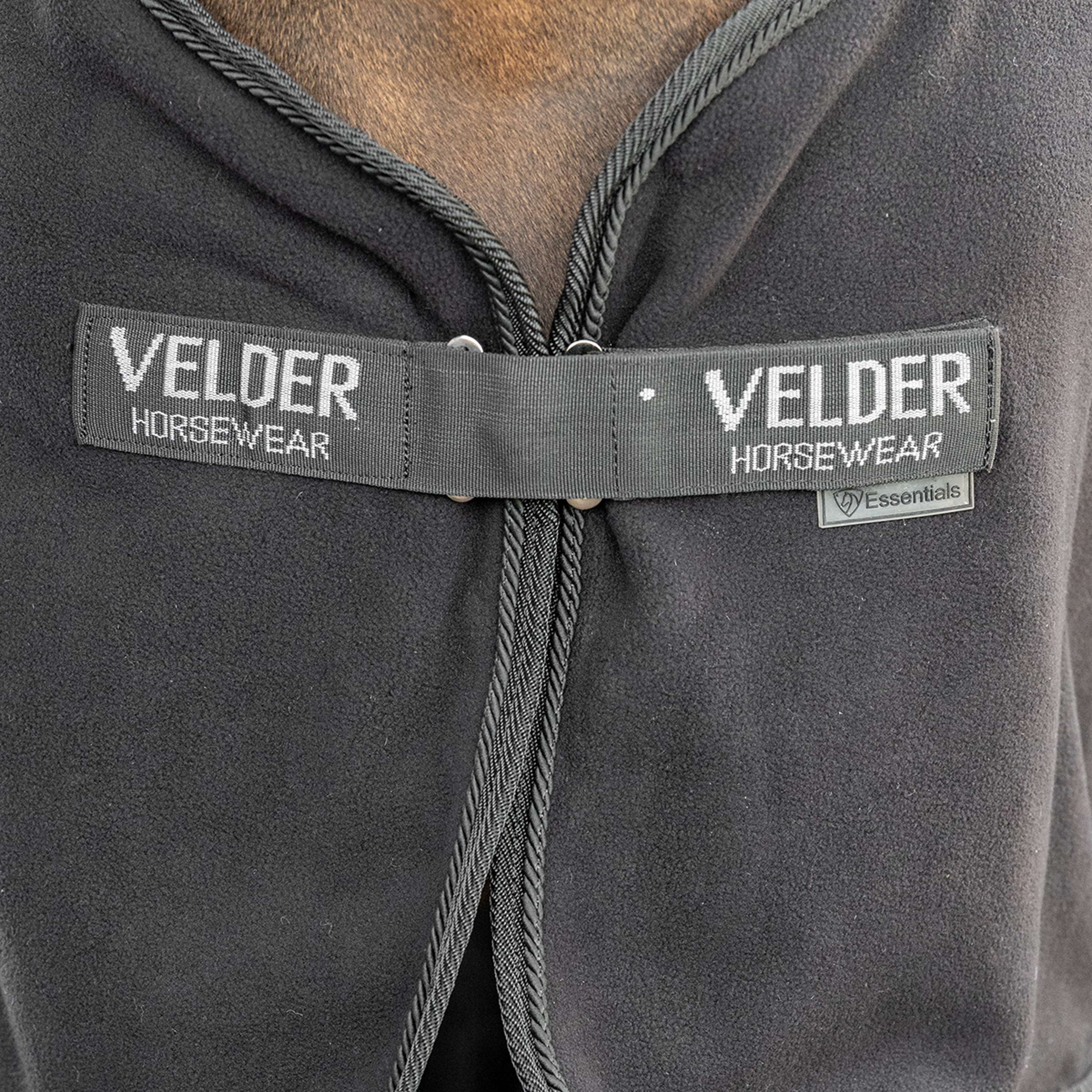 Velder Horsewear Essentials Fleece Rug Comfy Black