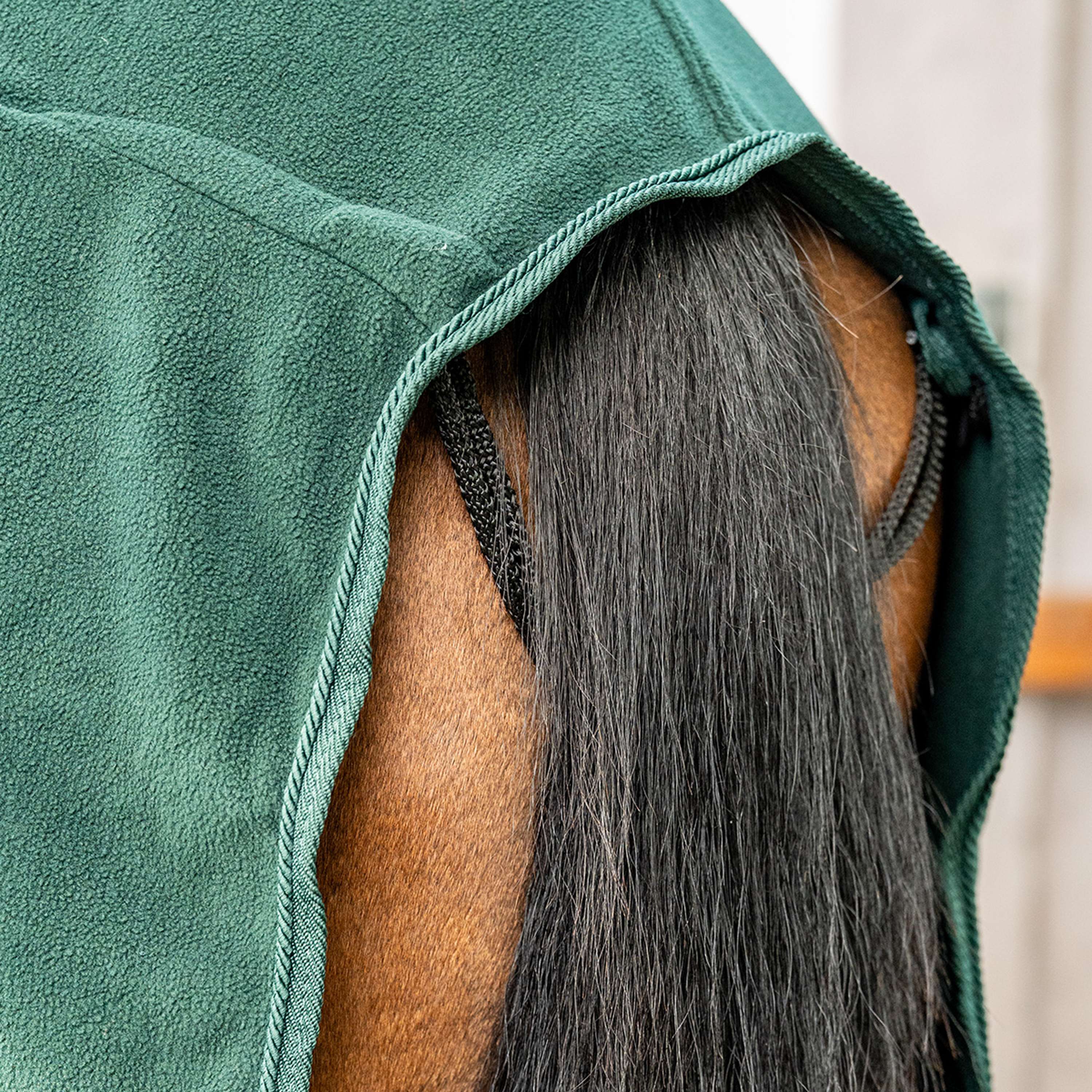 Velder Horsewear Essentials Fleece Rug Comfy Green