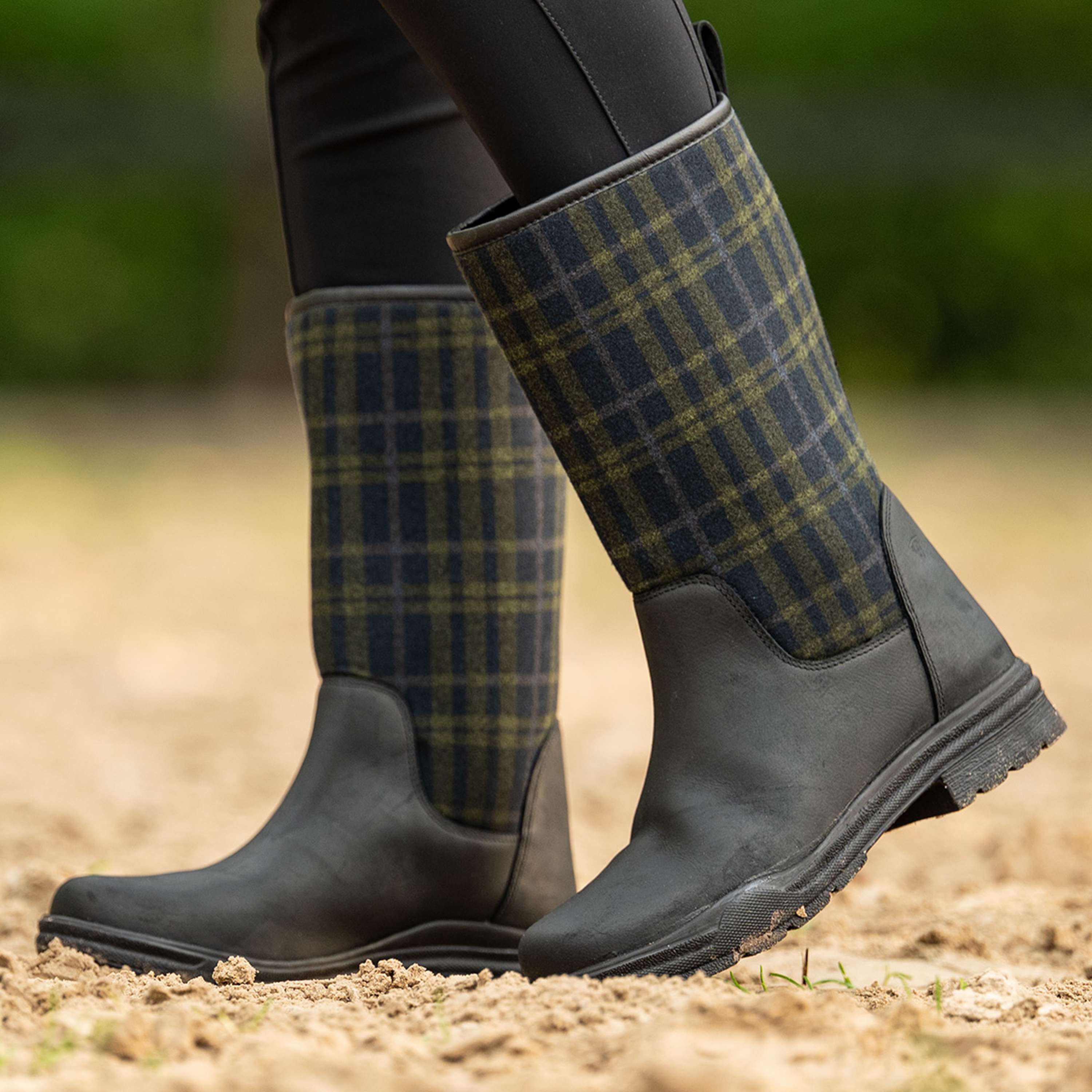 Velder Footwear Outdoor Boots Isabeau Black
