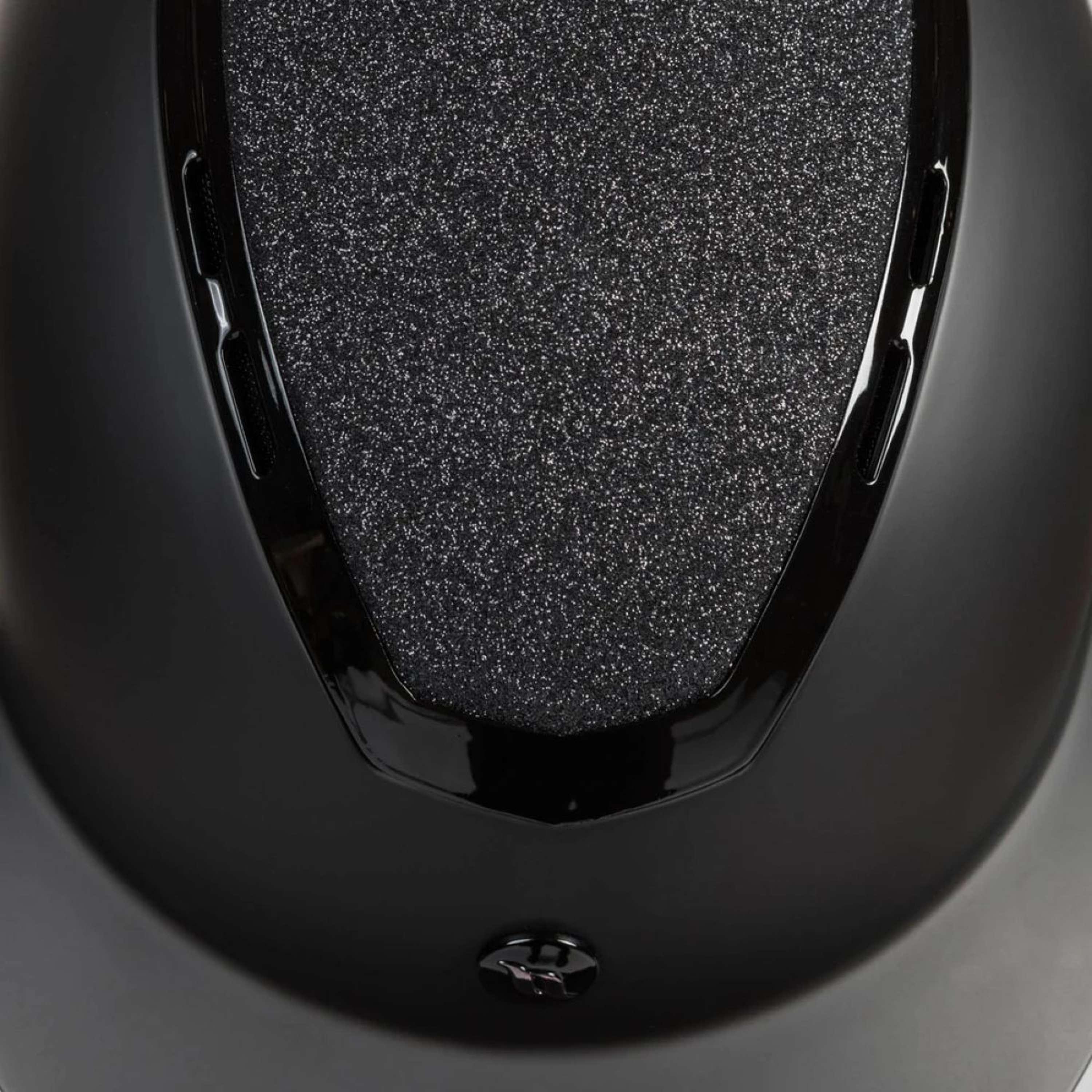 Back on Track Cap Caracas Mips Black