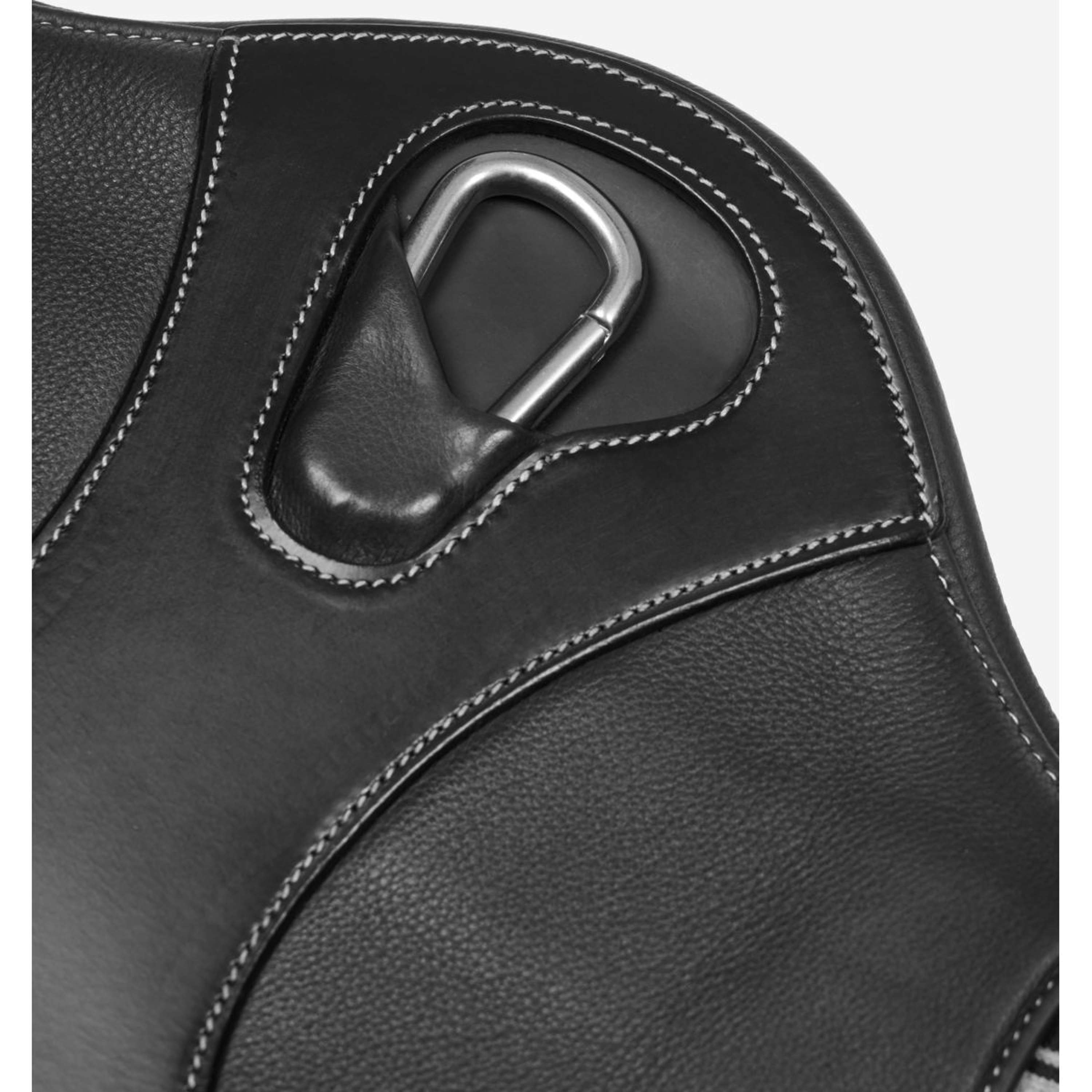 LeMieux Girth Arika Contoured Short Black