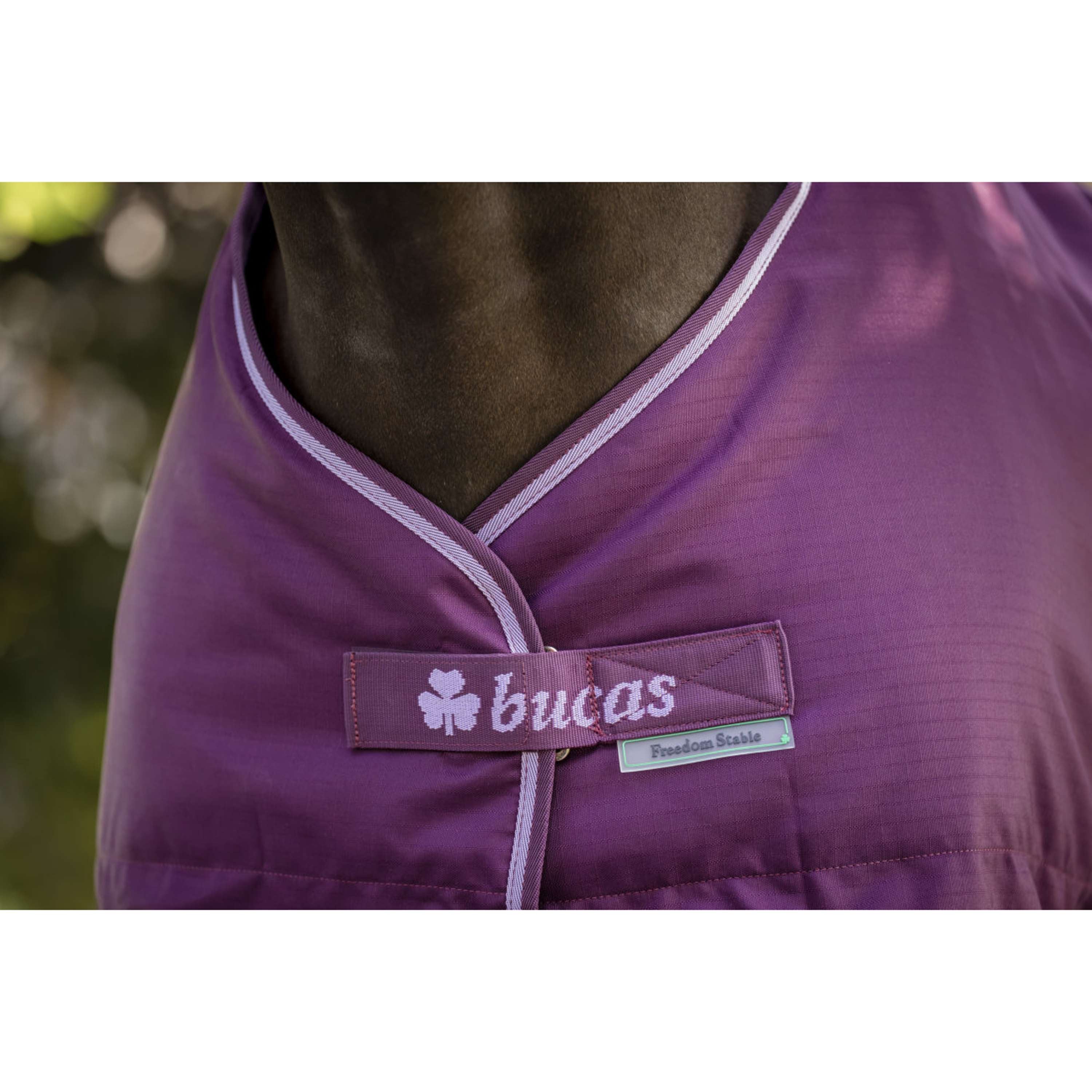 Bucas Freedom Stable Rug 150g Blackberry