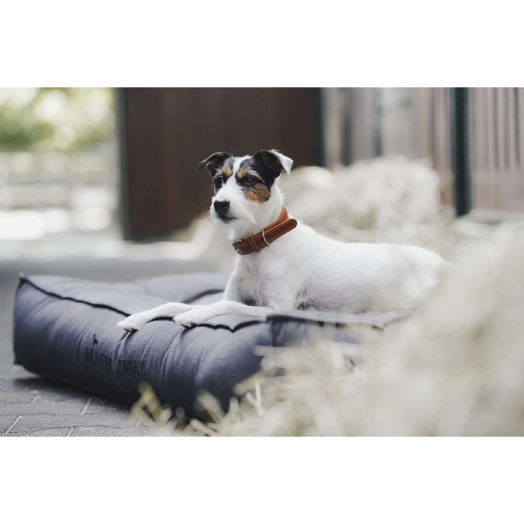 Hunter x Eskadron Dog Bed Chester Anthracite checked