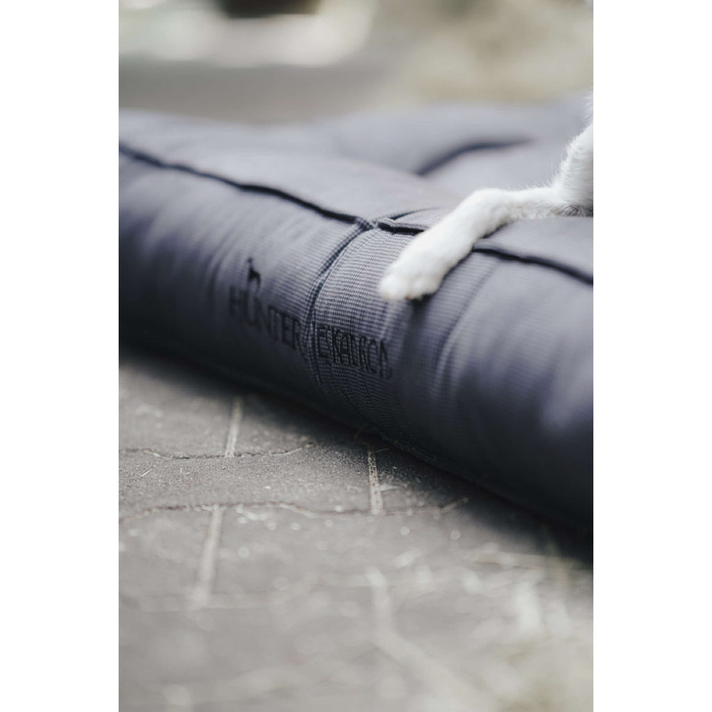 Hunter x Eskadron Dog Bed Chester Anthracite checked