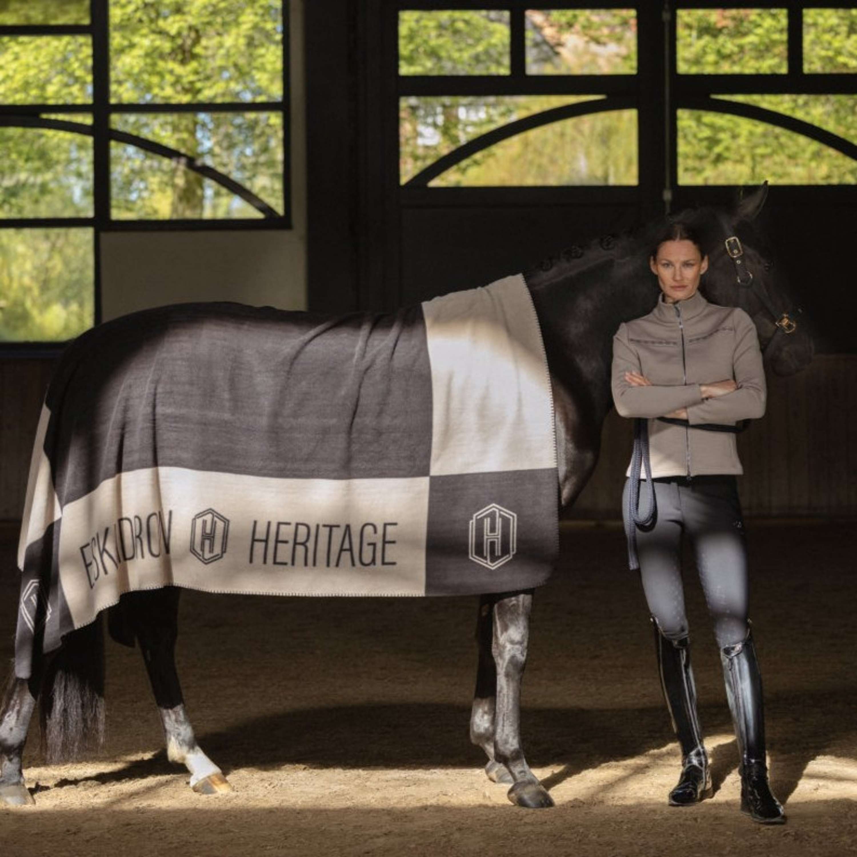 Eskadron Fleece Rugs Heritage Black