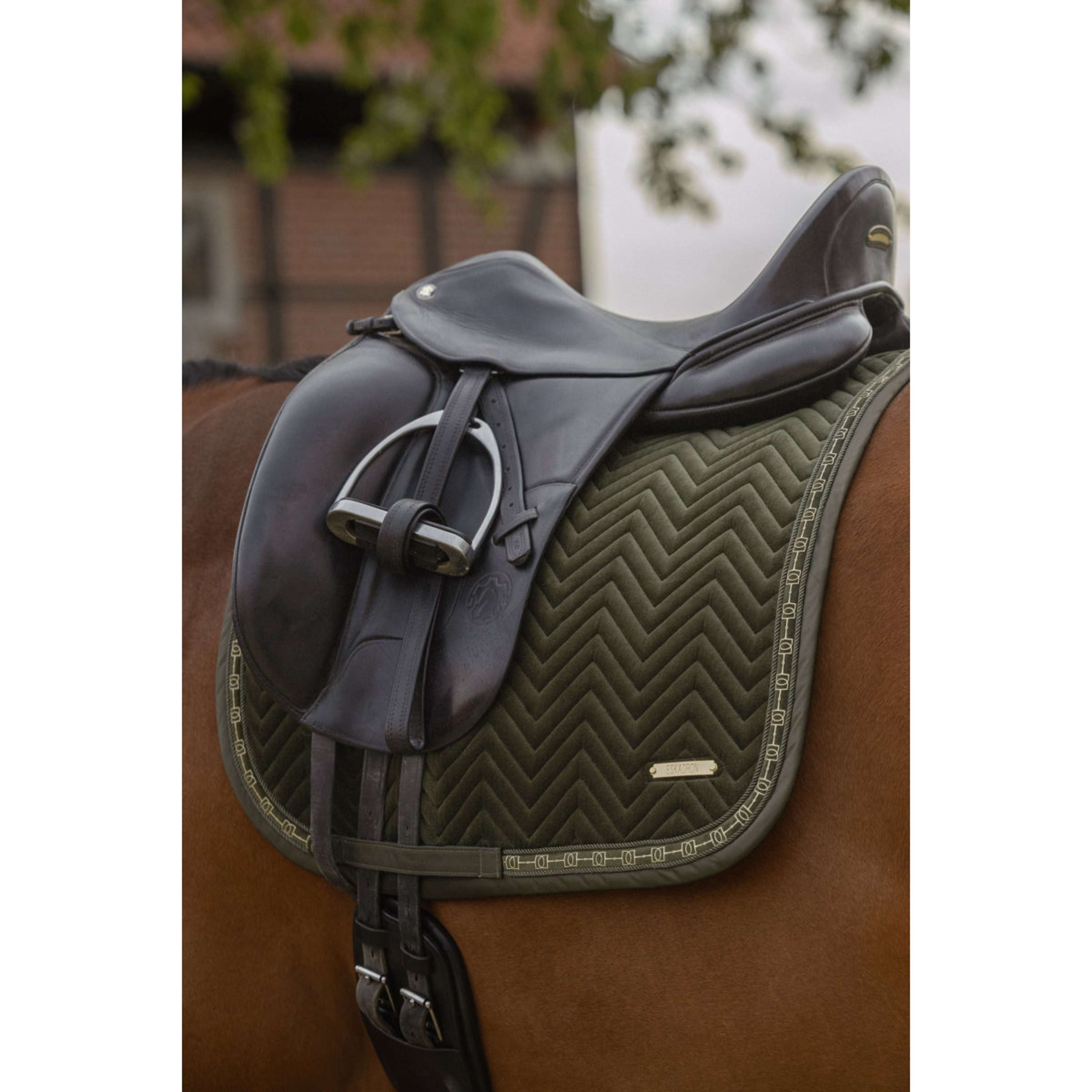 Eskadron Saddlepad Heritage Velvet Dressage Deep Moss