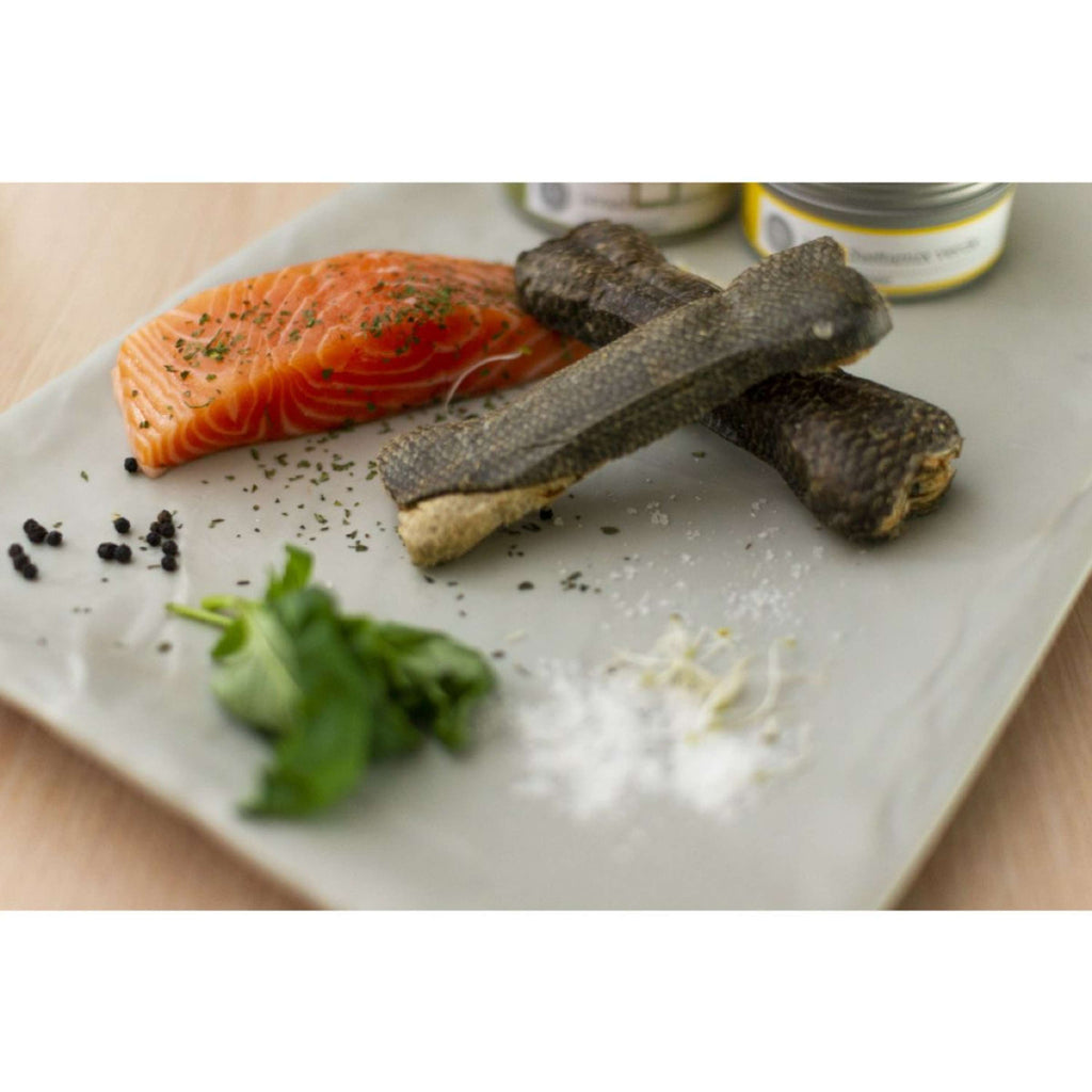 Braaaf Fish Snack Pressed Bone Salmon Skin
