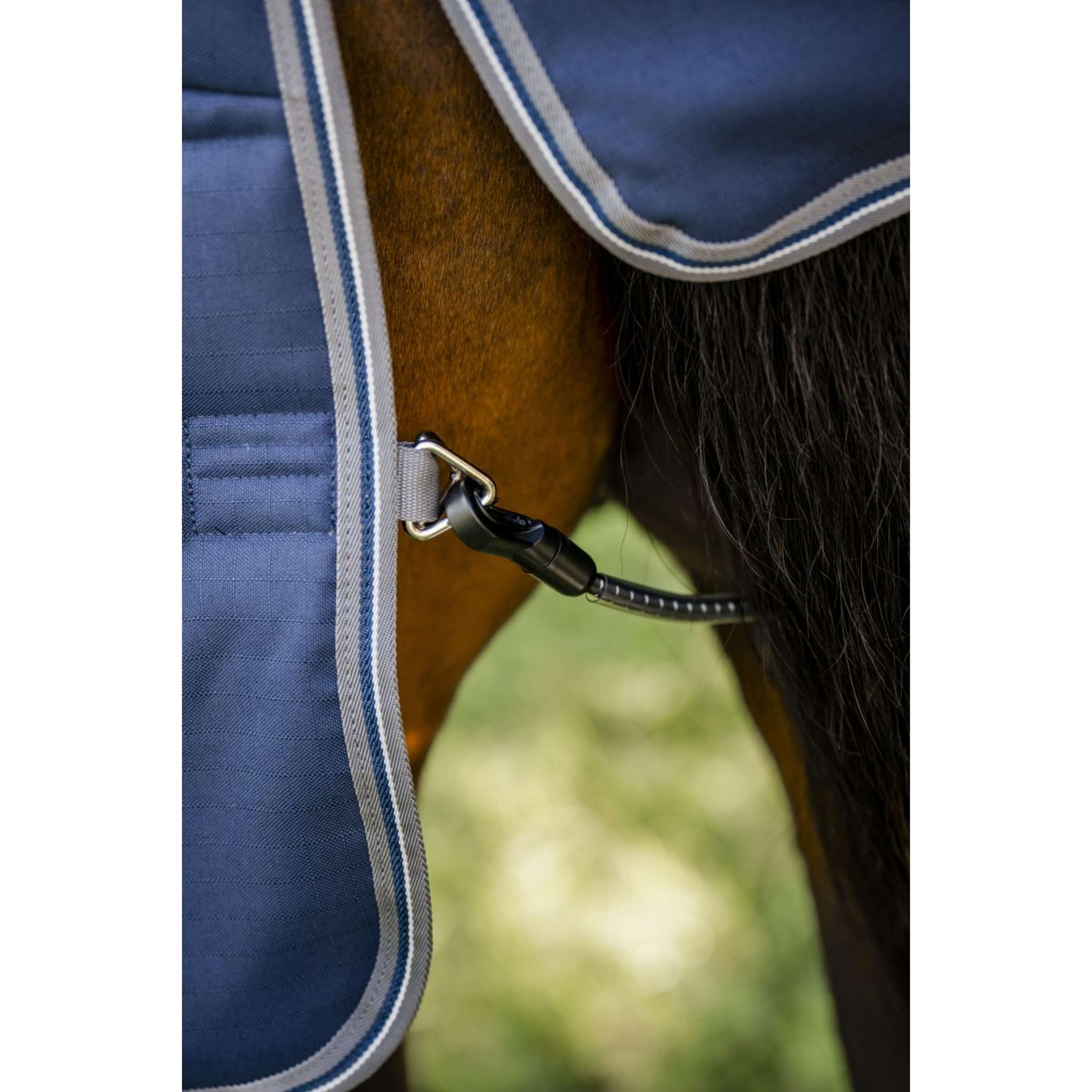 Rambo Optimo Stable Rug 400g Navy/Thunderstorm Grey/Silver