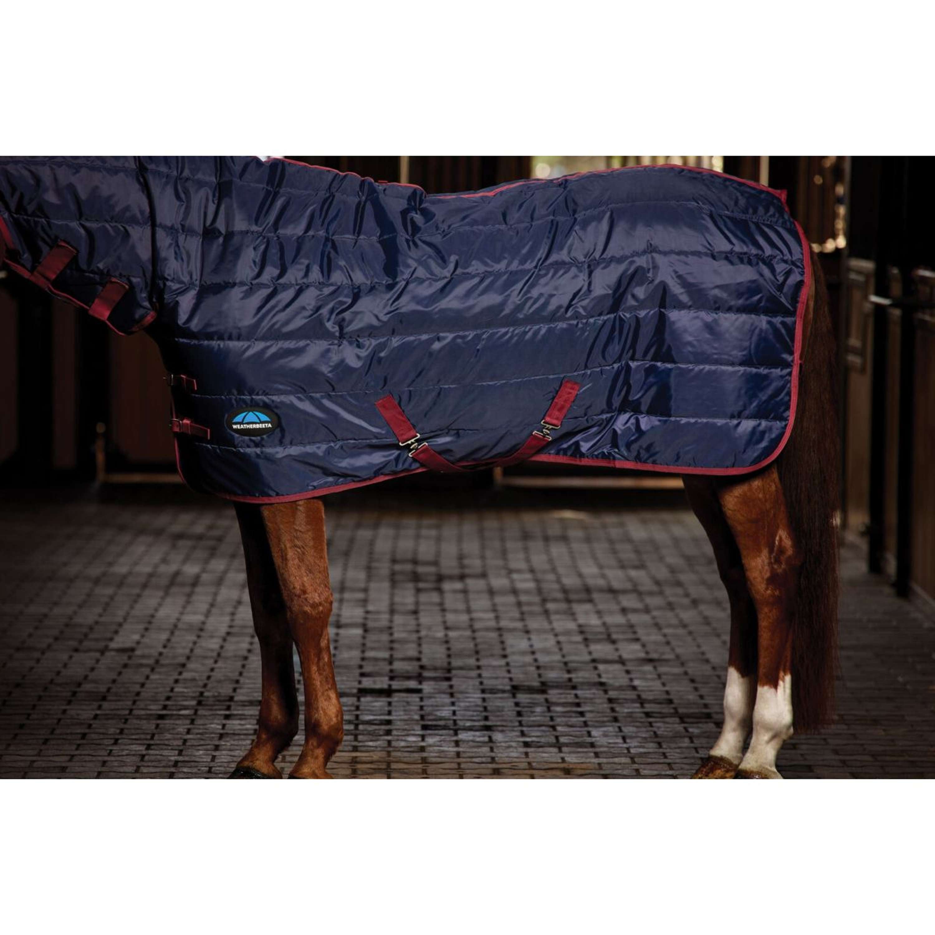 WeatherBeeta Stable Rug ComFiTec 210D Channel Quilt Combo Neck 220g Navy/Burgundy