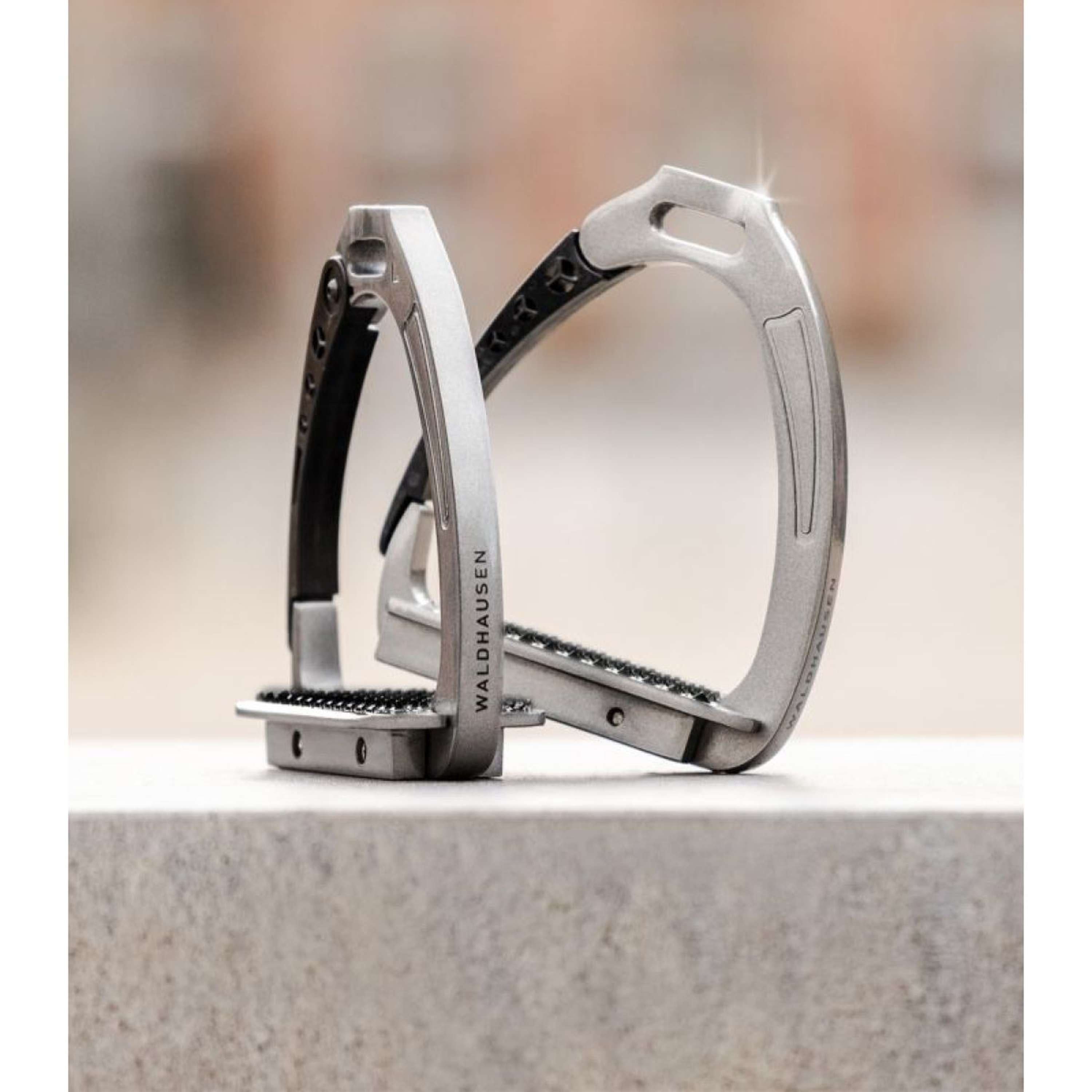 Waldhausen Safety Stirrups Kids Pro Grey
